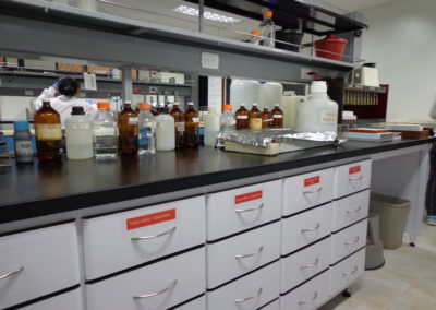 37 años de trabajo en análisis de investigación en plantas y suelos