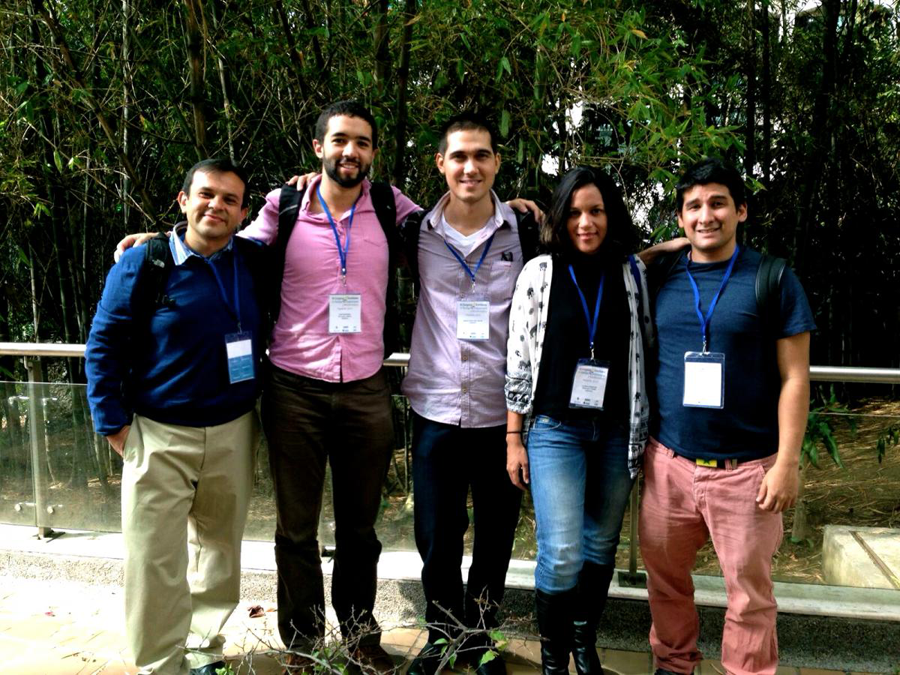 Una herramienta de bioinformática que construye ambientes colaborativos