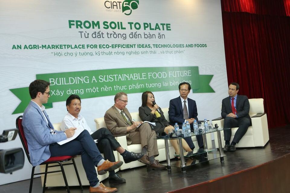 CIAT launches regional knowledge hub to support climate change action