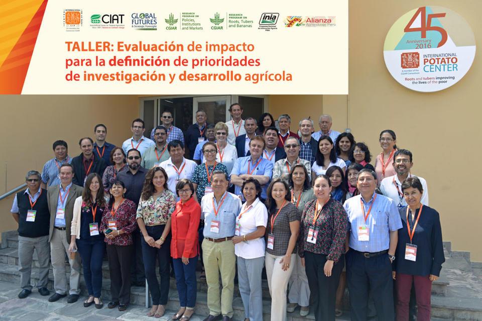 Una inmersión en la evaluación de impacto para definir prioridades de investigación agrícola