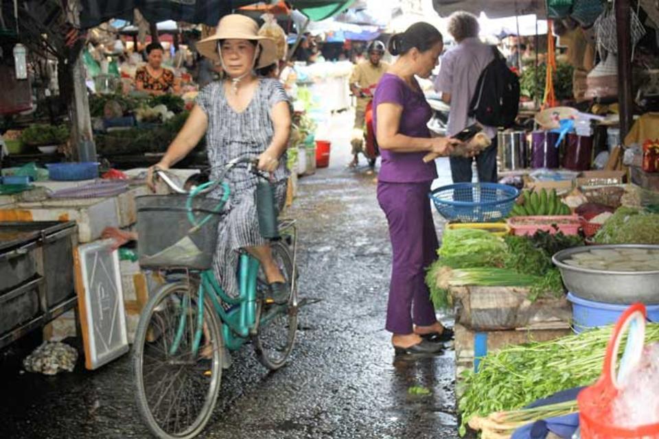 Insights from the Nghia Tan Market