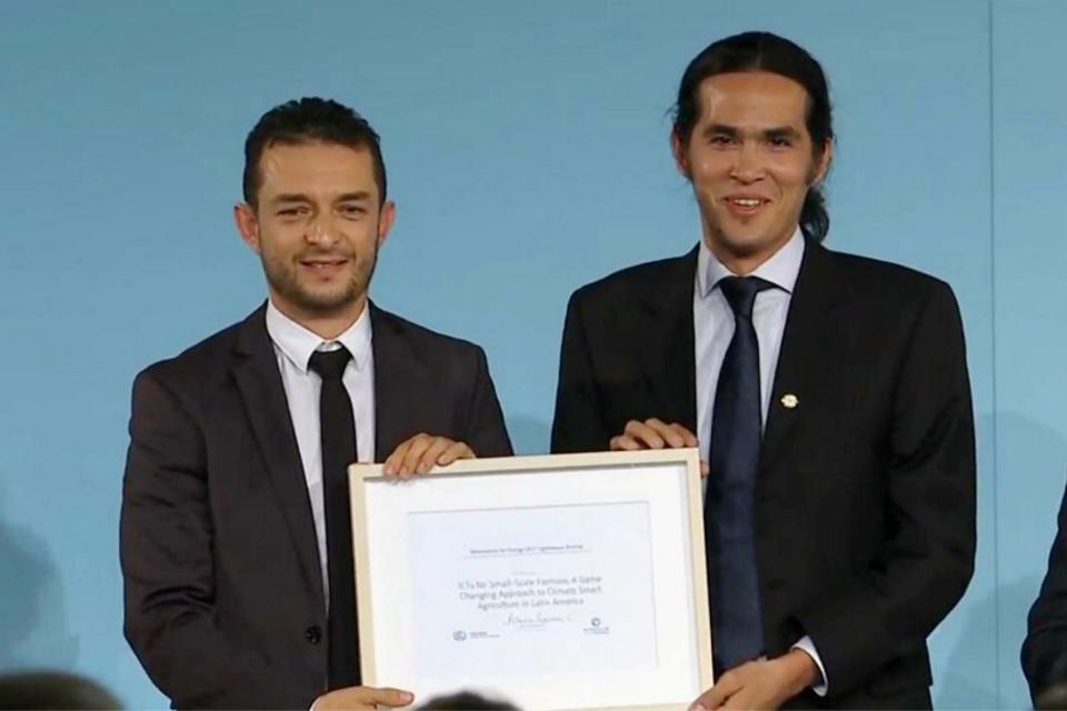 In Bonn, CIAT scientists collect prestigious UN award